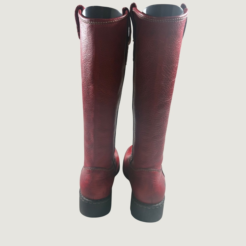 Born Womens Red Leather Tall Pull On Boots Round Toe Lug Sole Size 8.5 W0728 E5 - Picture 2 of 8